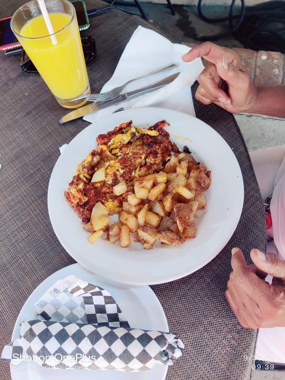 Pork Chorizo and Eggs with Potatoes